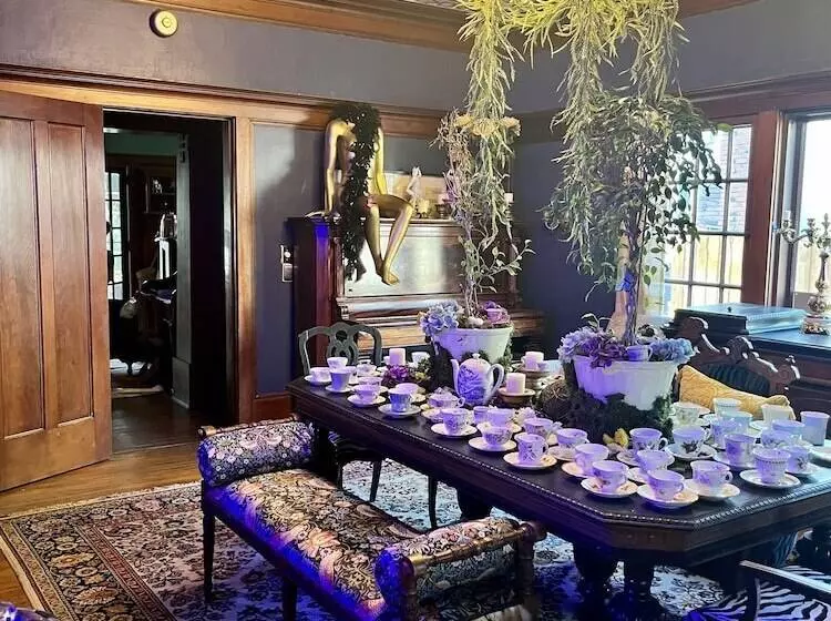 ペンション Harbinson House