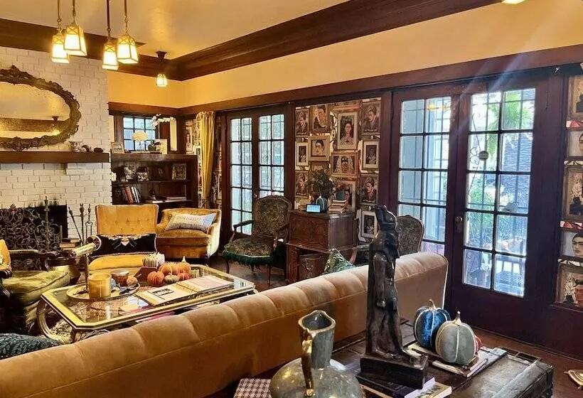 ペンション Harbinson House