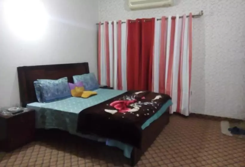 پانسیون New City Lodges Guest House