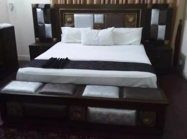 پانسیون New City Lodges Guest House