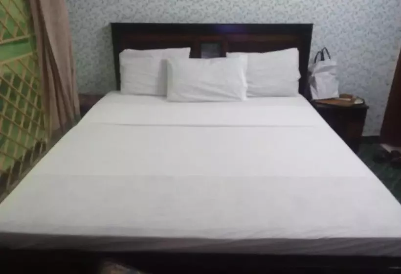 پانسیون New City Lodges Guest House