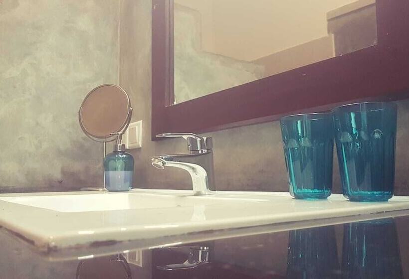 膳宿费 The Flipflop