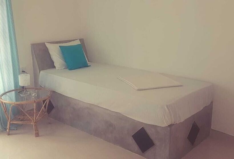 膳宿费 The Flipflop