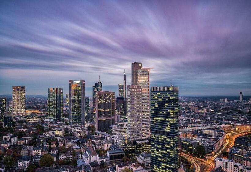 The Place Hotel Frankfurt City Messe