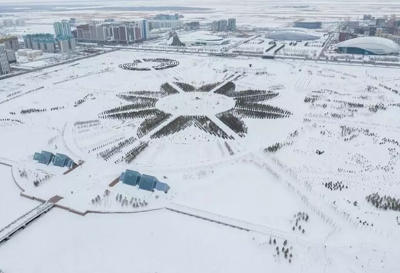 Ye's Apart Astana