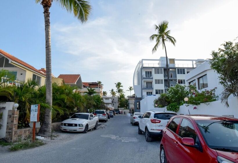 هتل Rosa Apartamento Compartido