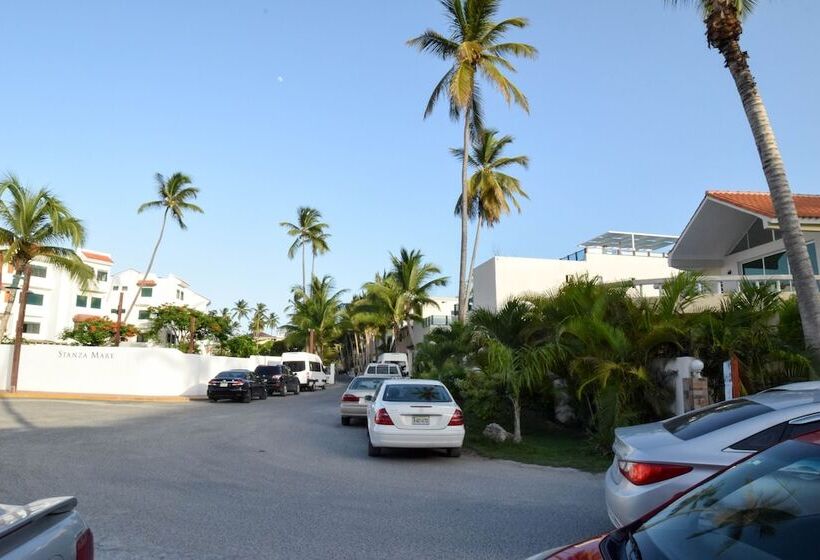 هتل Rosa Apartamento Compartido