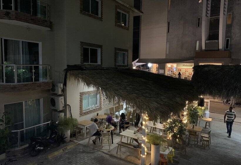 هتل Rosa Apartamento Compartido