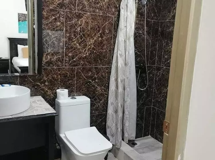 هتل Rosa Apartamento Compartido