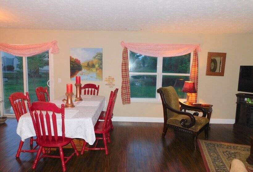 ベッドアンドブレックファースト Evonne S Sharing House