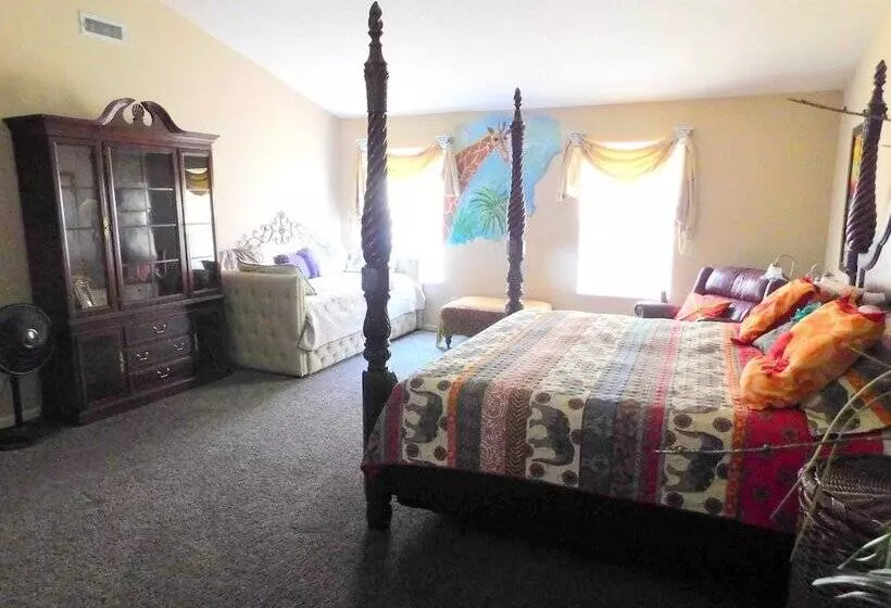 Aamiaismajoitus (B&B) Evonne S Sharing House