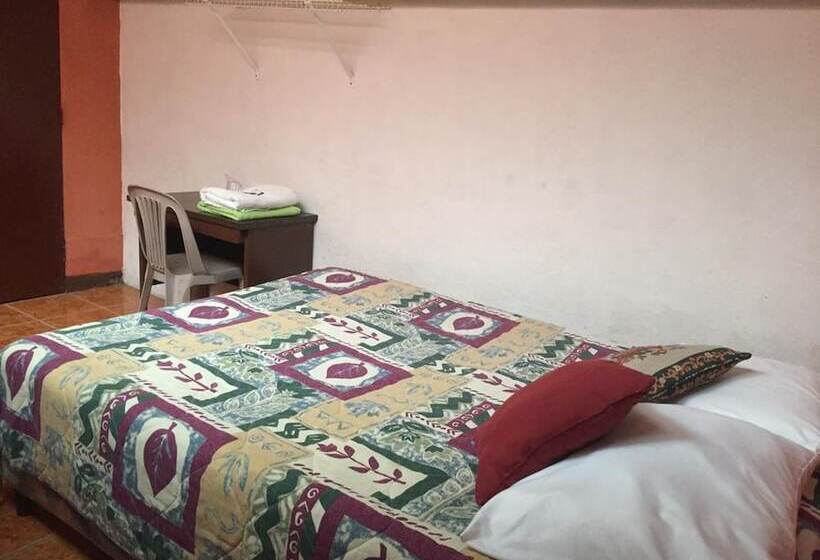 تختخواب و صبحانه Mi Casa Guatemala