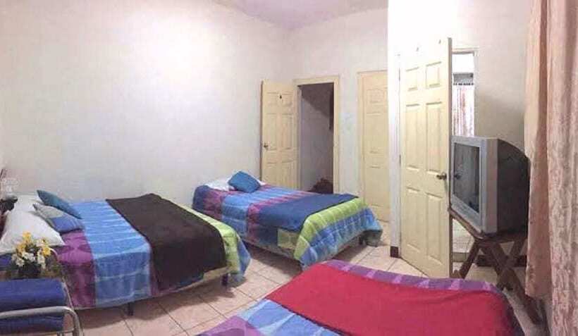 تختخواب و صبحانه Mi Casa Guatemala