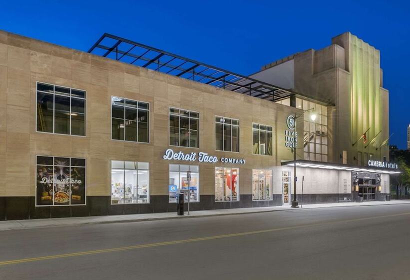 Cambria Hotel Detroit Downtown