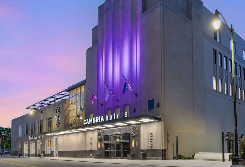 Cambria Hotel Detroit Downtown