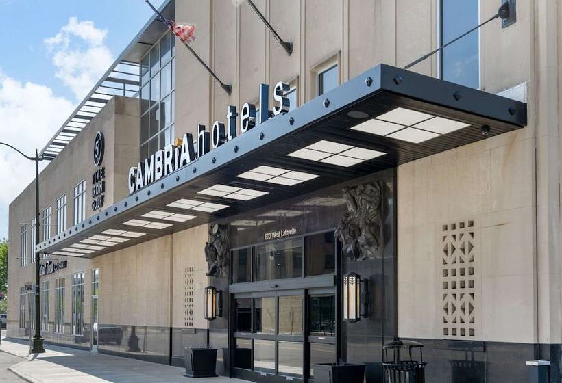 Cambria Hotel Detroit Downtown