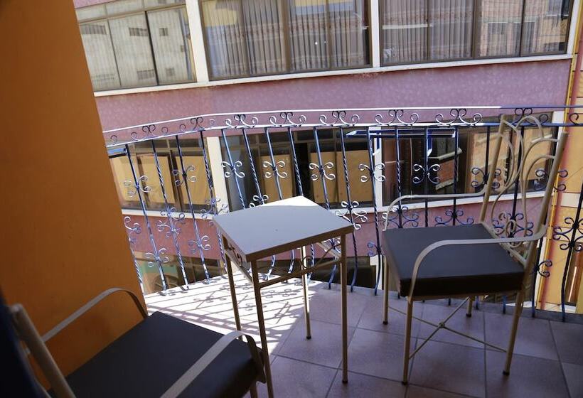 Cruz De Los Andes Hostal