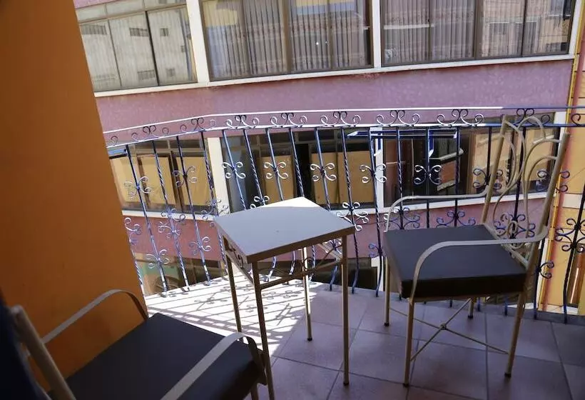 Cruz De Los Andes Hostal