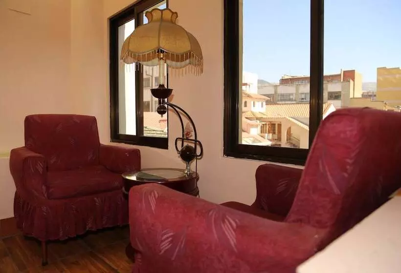 Cruz De Los Andes Hostal