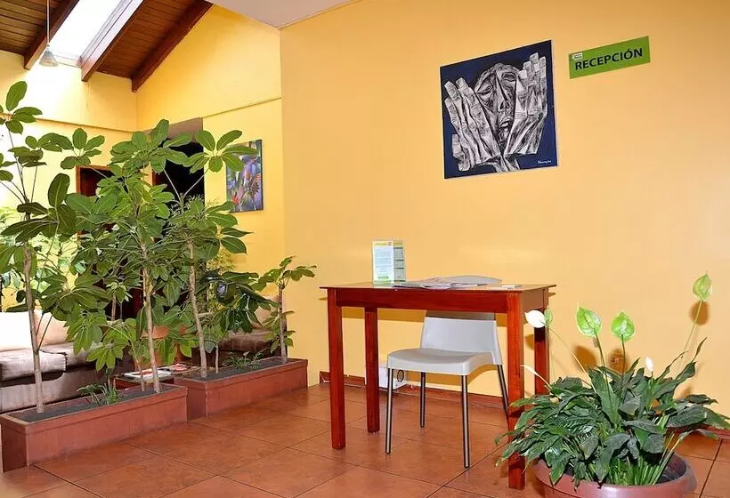 Hostal Terra 3 Base Aerea