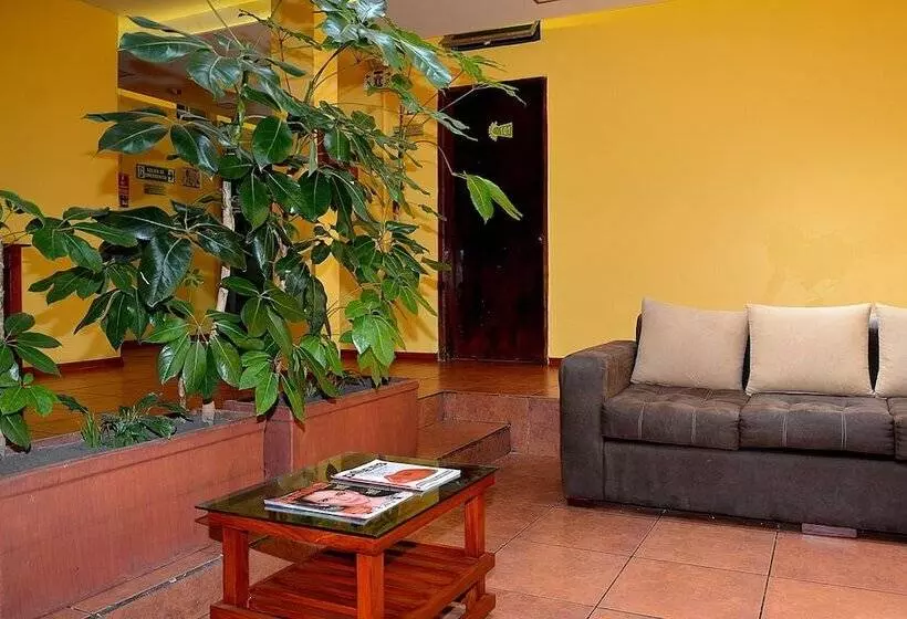 Hostal Terra 3 Base Aerea
