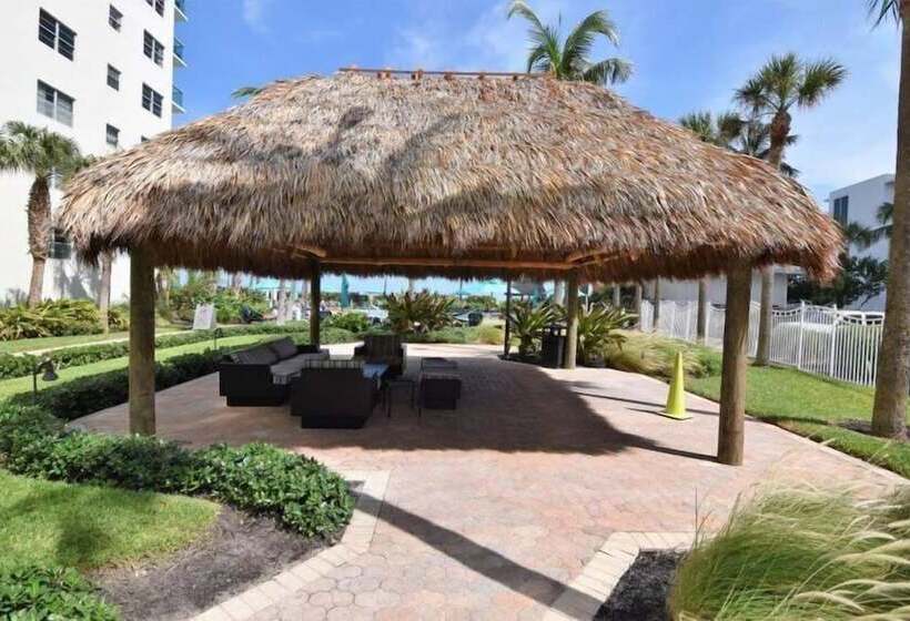 酒店 Amazing 2 Bed 2 Bath With Ocean View @ Tides