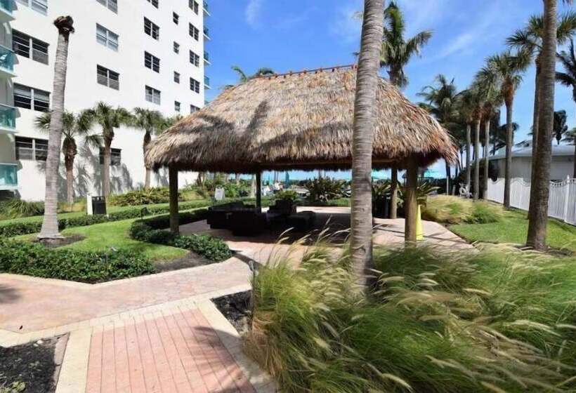 酒店 Amazing 2 Bed 2 Bath With Ocean View @ Tides