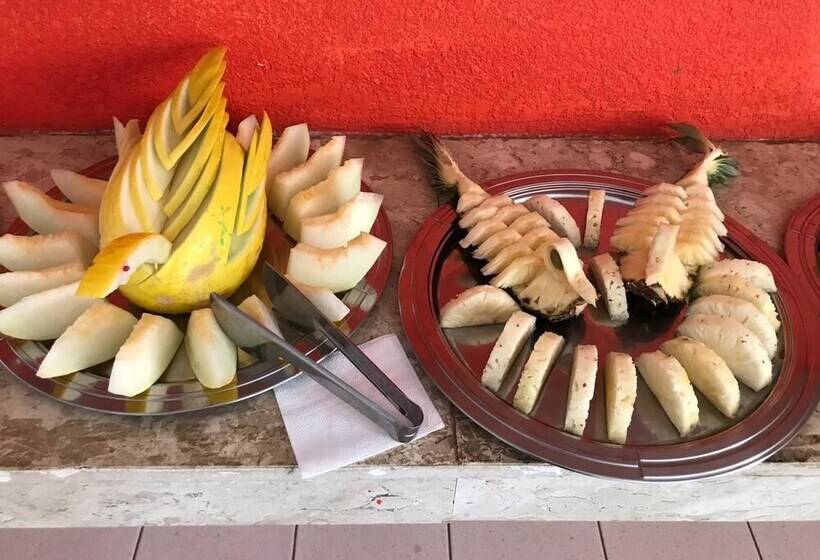 فندق Pousada Praia De Guarajuba