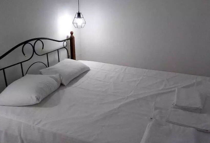 Hotelli Returning Brotherhood Dme