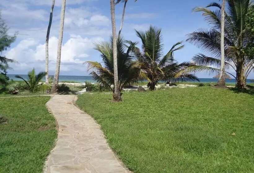 هتل Simba Oryx Beach Cottages