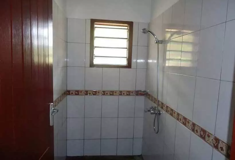 هتل Simba Oryx Beach Cottages