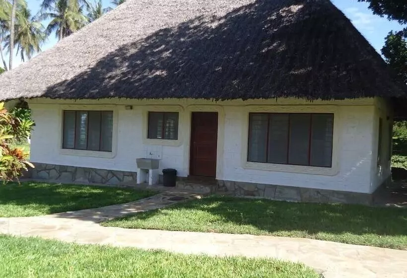 هتل Simba Oryx Beach Cottages