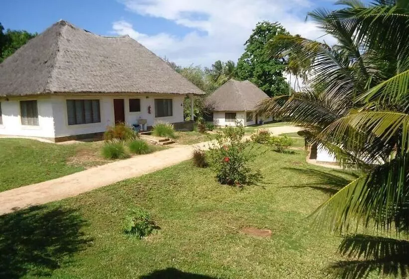 هتل Simba Oryx Beach Cottages