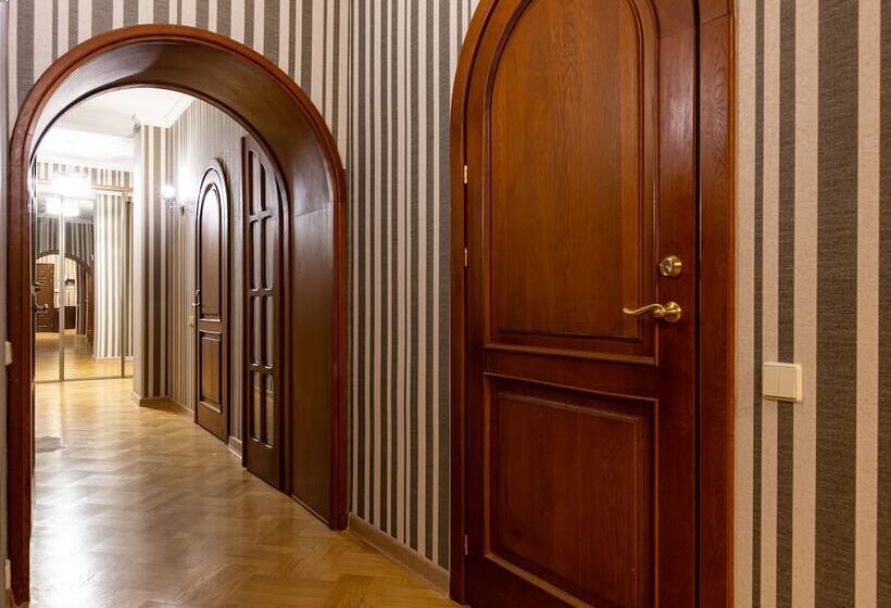 Mini Hotel Kutuzovsky 35