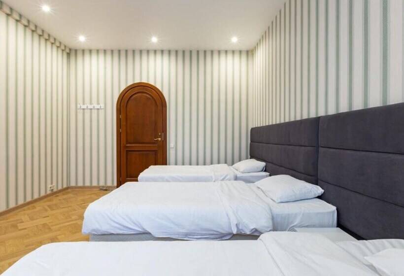 Mini Hotel Kutuzovsky 35