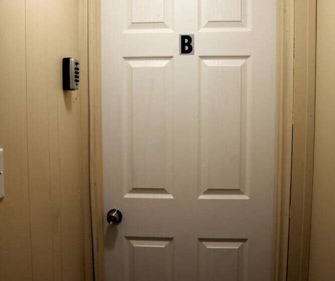 پانسیون Brighton Retreat