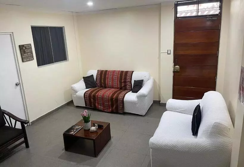 ペンション Ebenezer Guesthouse