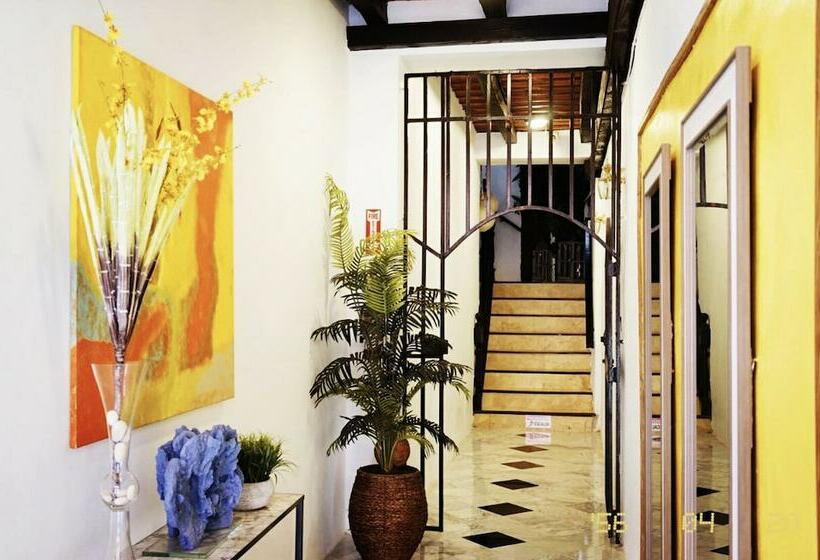 پانسیون Esthelar Lodging