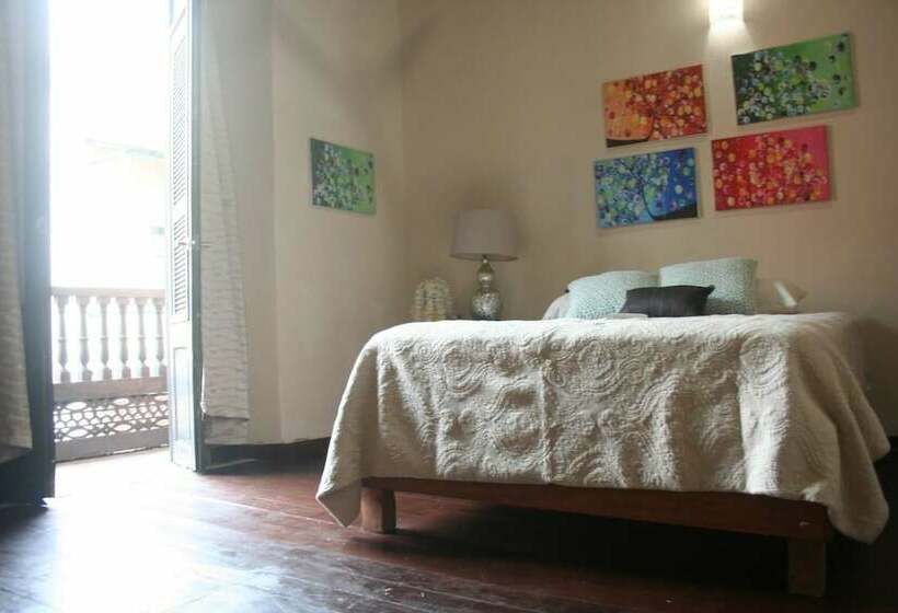 پانسیون Esthelar Lodging