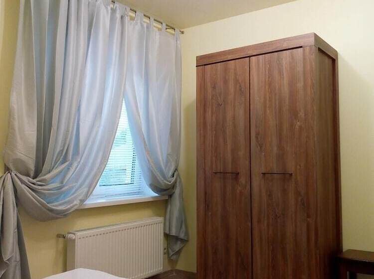 Panzió Guest House Kiev Forest