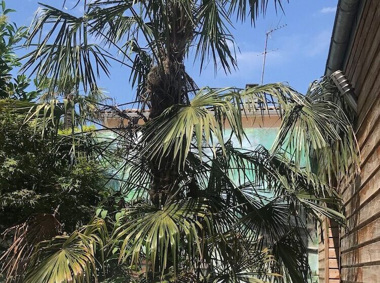 Пансион Maison D Hôtes La Villa Caramac