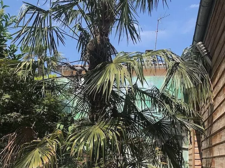 Majatalo Maison D Hôtes La Villa Caramac