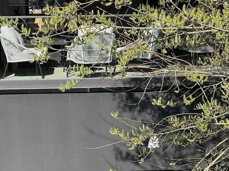 پانسیون Ya Lille Villeneuve D Ascq