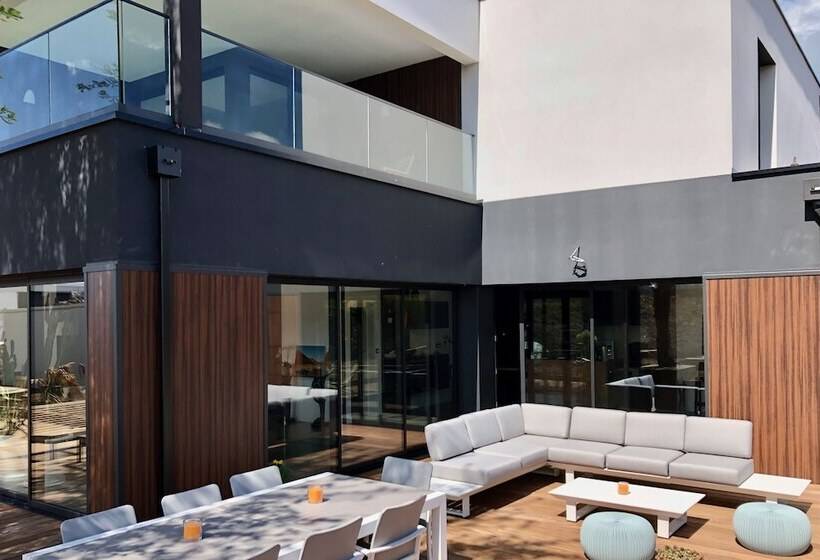 پانسیون Ya Lille Villeneuve D Ascq