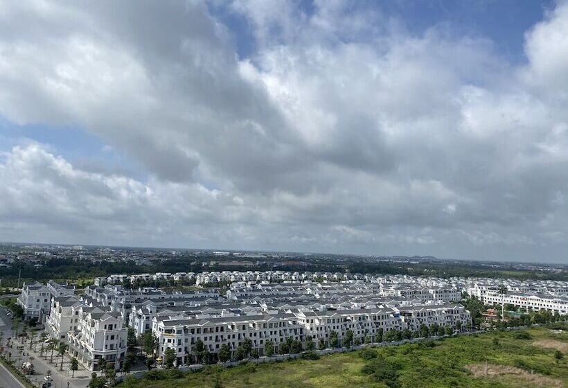 Roygent Parks Hai Phong
