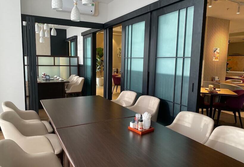 Roygent Parks Hai Phong