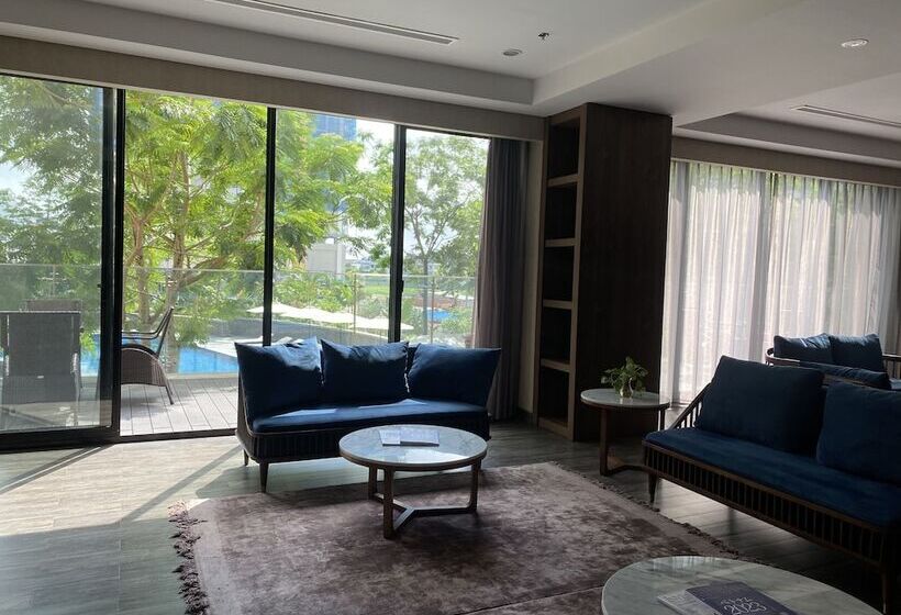 Roygent Parks Hai Phong