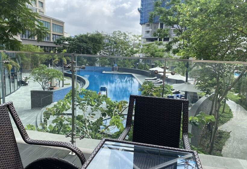 Roygent Parks Hai Phong