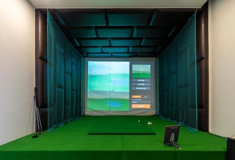 Roygent Parks Hai Phong