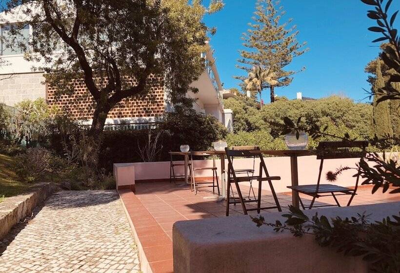 Soul Lab Residency Estoril   Hostel